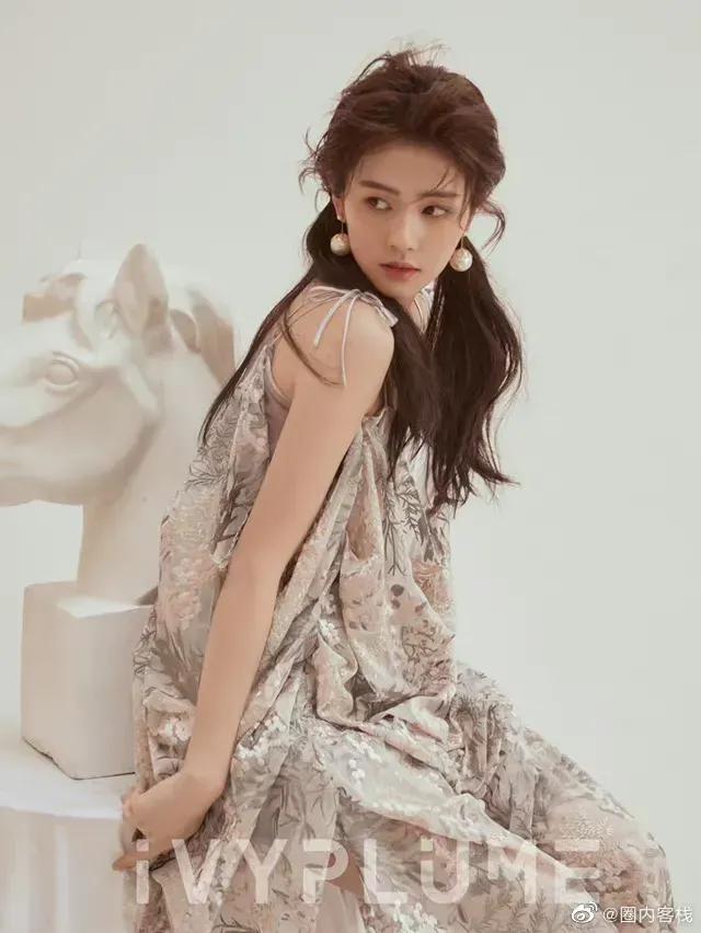 高圆圆、古力娜扎、蔡文静美图大赏，微微一笑很倾城