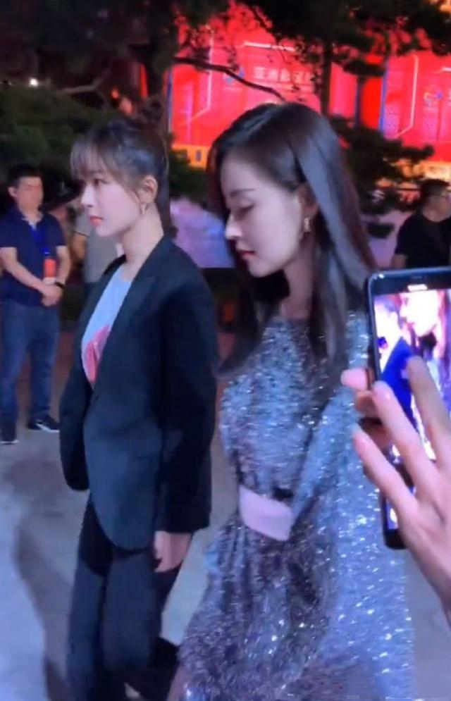 长着一张“高挑脸”，实际不到1米6的五大女星，最低的1米53