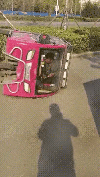 神回复：下次再听到钱难挣、屎难吃，就知道怎么回复了