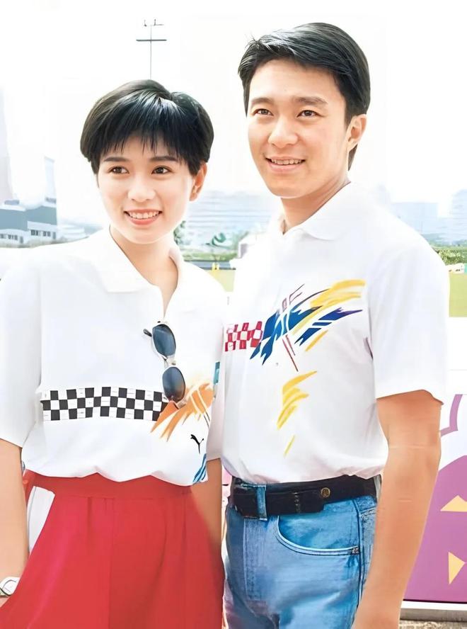 听到罗慧娟的话,周星驰表示很震惊,还脱口而出了一句"你是不是脑子有