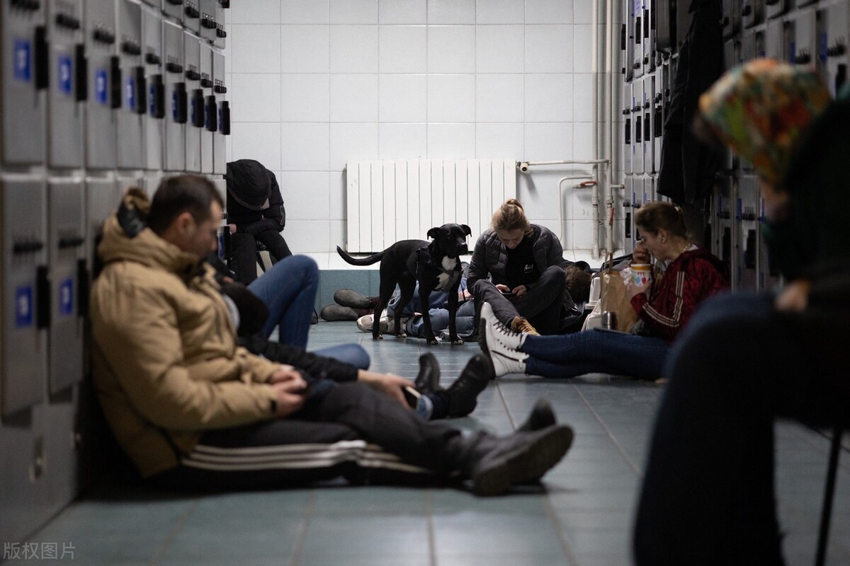 乌克兰的强队主帅逃出基辅，讲述了24小时的震惊。葡萄牙的名帅也逃脱了