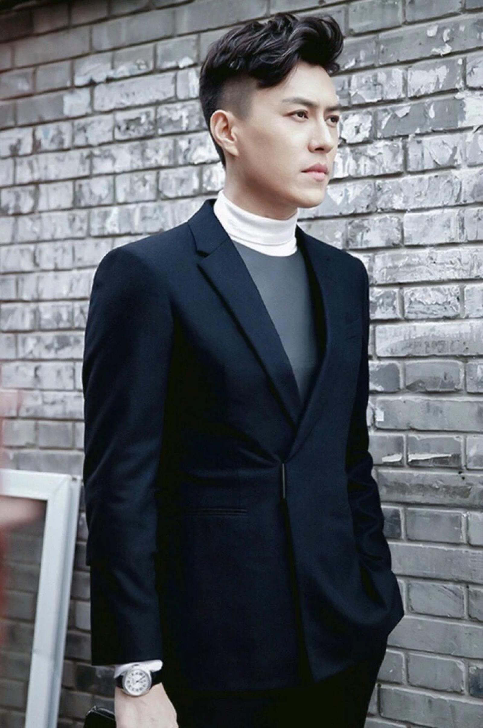 "靳东吴刚"之流,再不爱惜羽毛就晚了,现在回头还来得及-蘑菇号