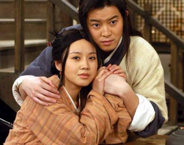 《武林外传》白展堂爱佟湘玉吗?年少不知湘玉好,错把红绫当成宝