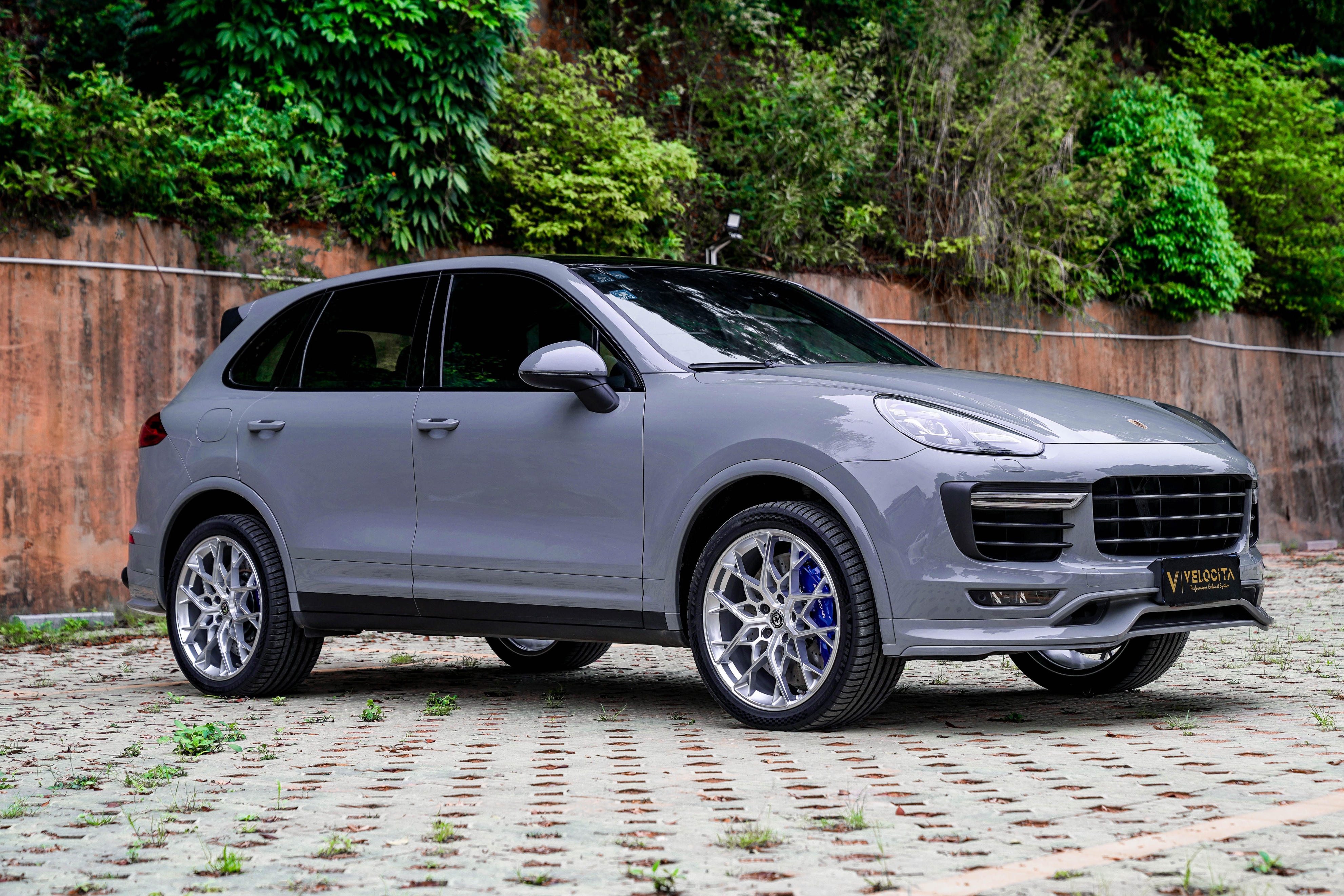 保时捷卡宴 turbo 4.8t 升级velocita(威洛斯蒂)-ve高性能排气系统