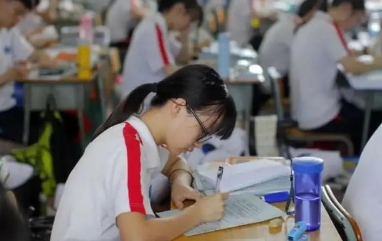 高考录取流程一览：考生和家长提前了解下，会有很大的帮助