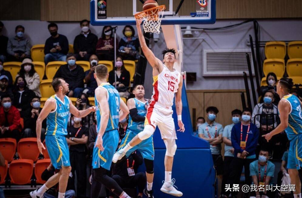 男籃世界杯胡明軒為什么不參加（中國男籃：胡明軒落選十二人大名單的原因，小說都不敢這么寫）