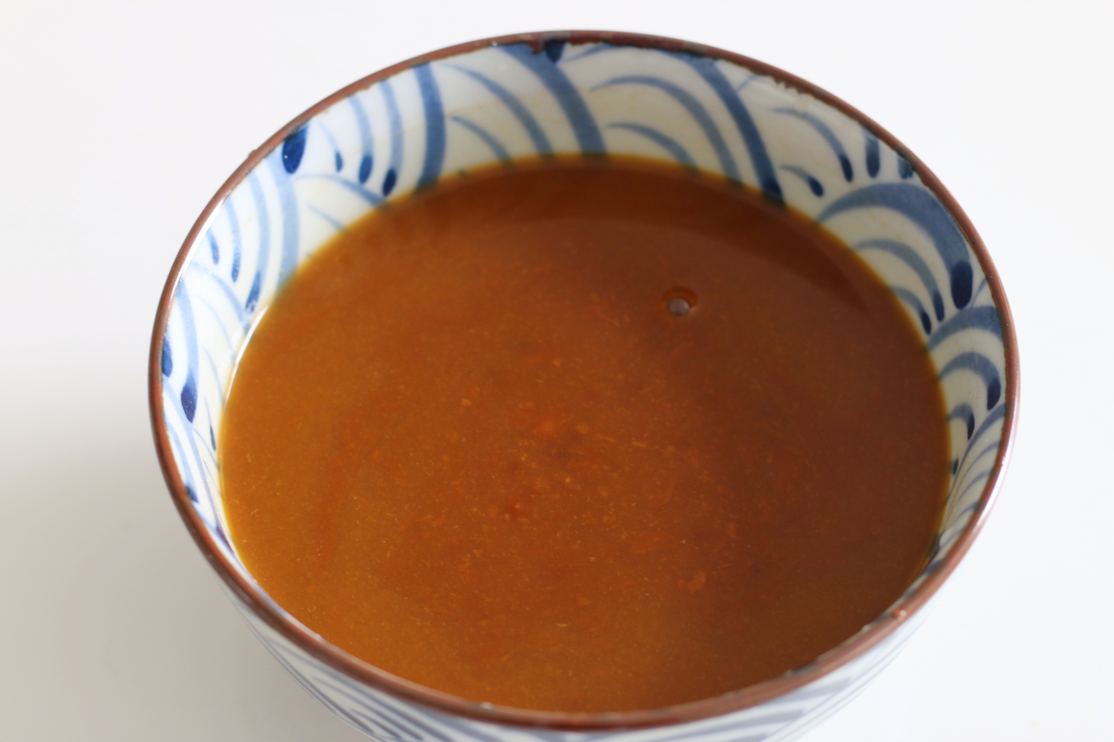 天热之后，这碗炸酱成了家人的心头好，蘸菜拌面都非常香