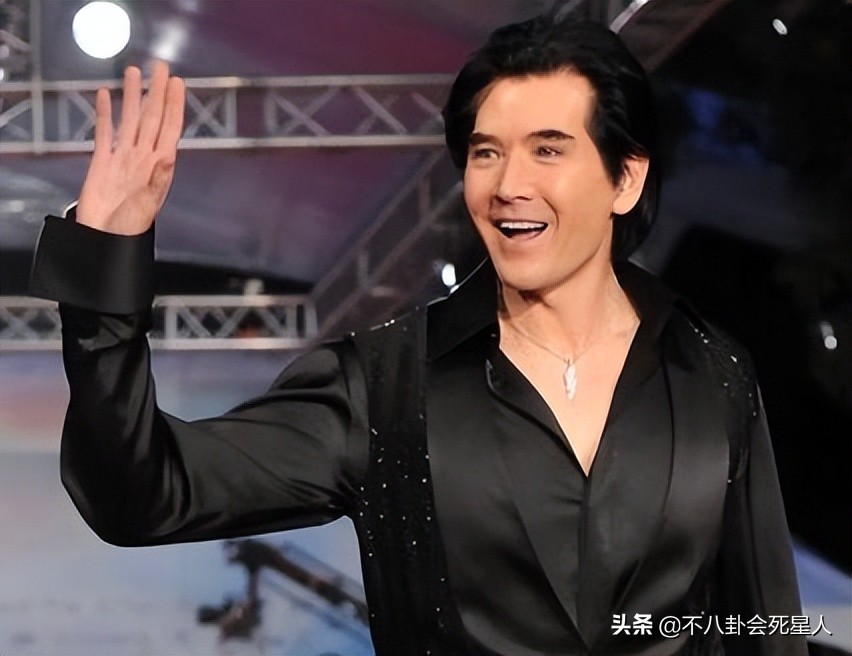 10位港台长发男星，郑伊健帅气逼人，伍佰气质狂放不羁