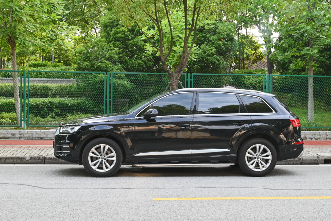 奥迪派克峰价格(四十万享二手奥迪q7,3.0t大机增,处处旗舰实力)