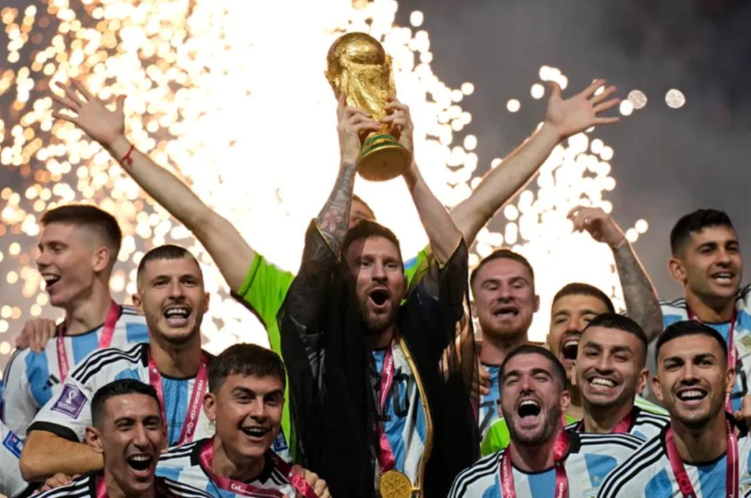 为什么全世界都希望梅西赢得世界杯？