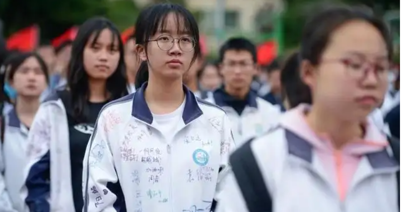 中考和高考当天，父母需要“全程陪考”吗？聪明的家长会这样做