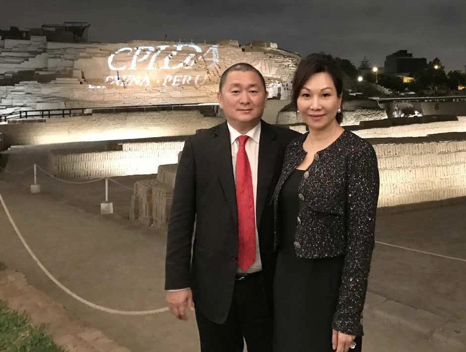 儿子结婚时，她花11亿买两套房当礼物，如今再花12亿买两套送女儿