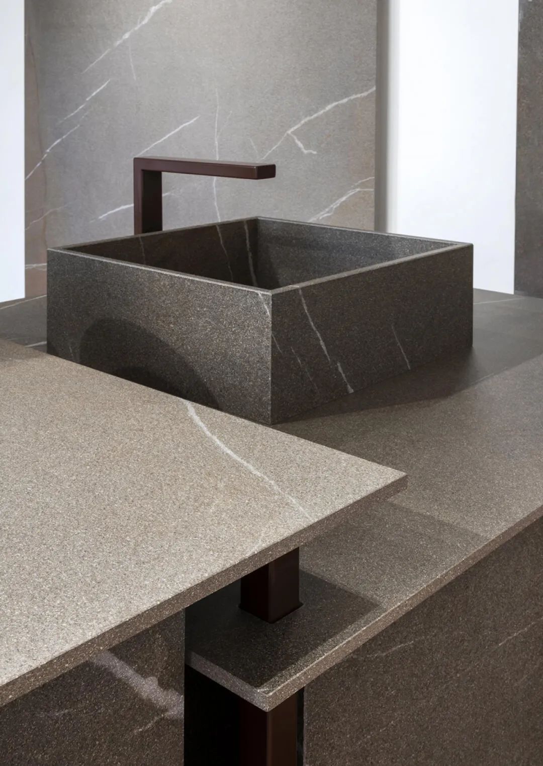 是时候升级洗手间了！7款产品将带来全新的卫浴空间奢华感