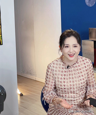 长相不算一眼惊艳，但却格外耐看，这7位女星戳中了大家的审美