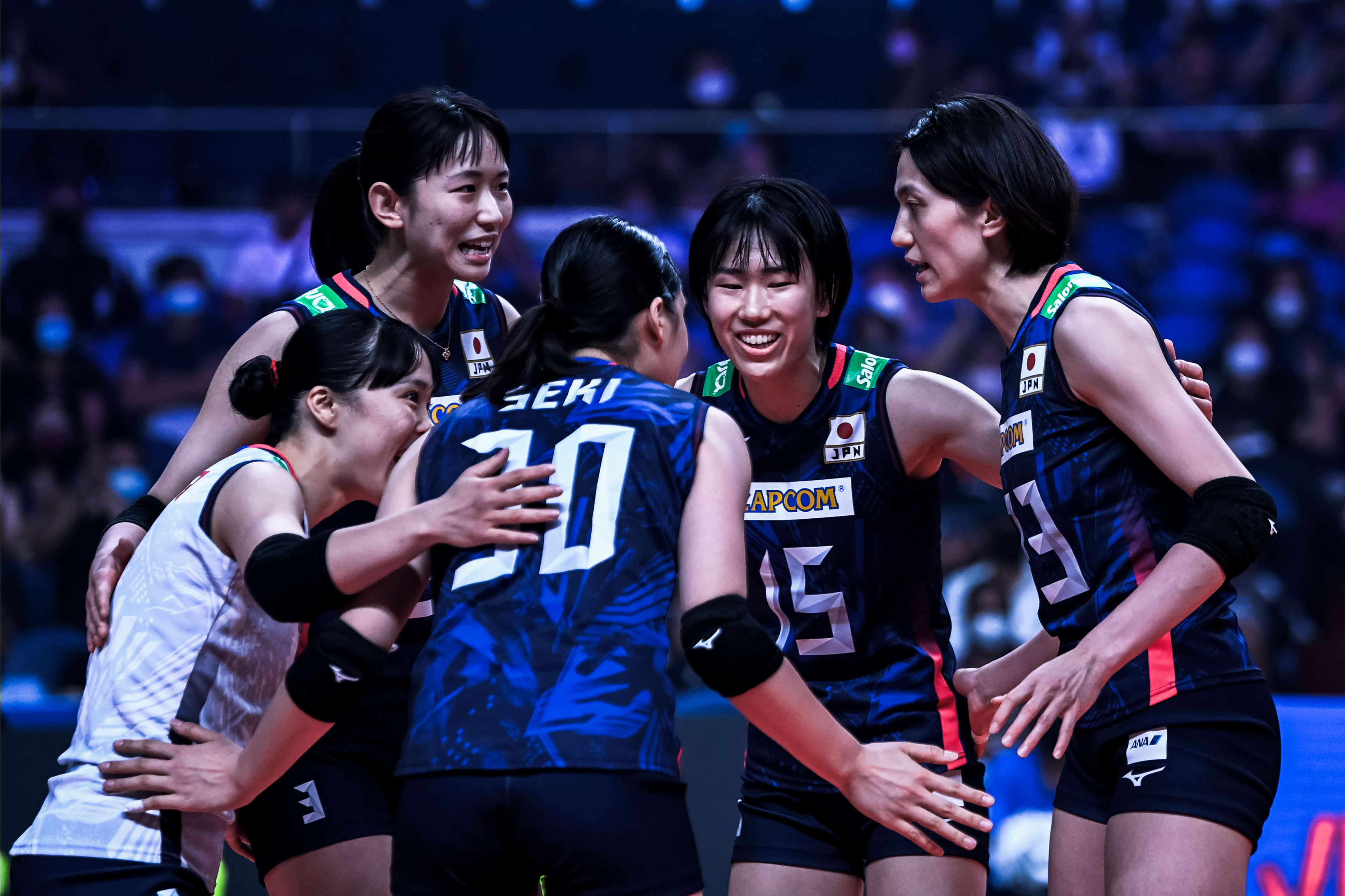 2022世界女排联赛日本对波兰(世联赛日本女排3比0击败波兰，五战全胜高居第一，泰国零封加拿大)