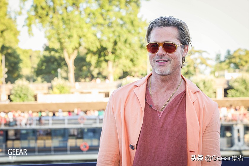 58岁又如何？布拉德·皮特穿上裙子踏红毯