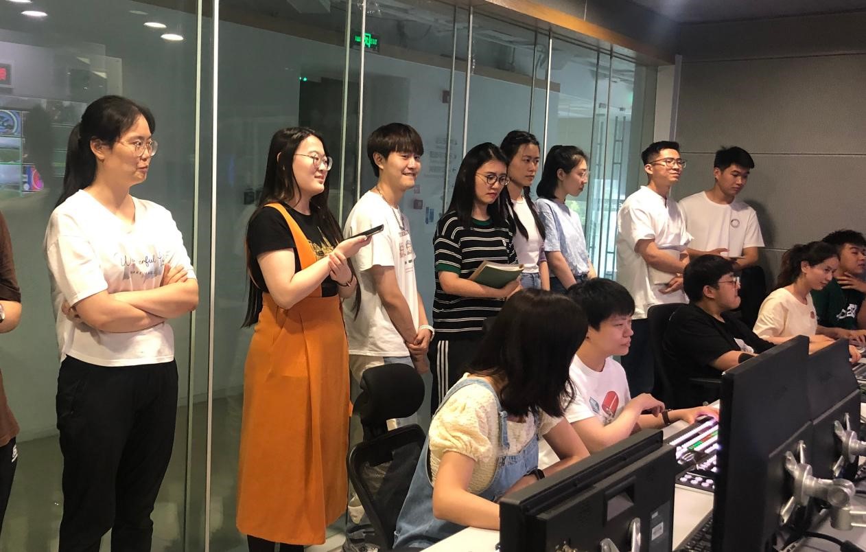 德甲哪里有转播（德甲战火重燃，中国企业四达时代在非全程直播）