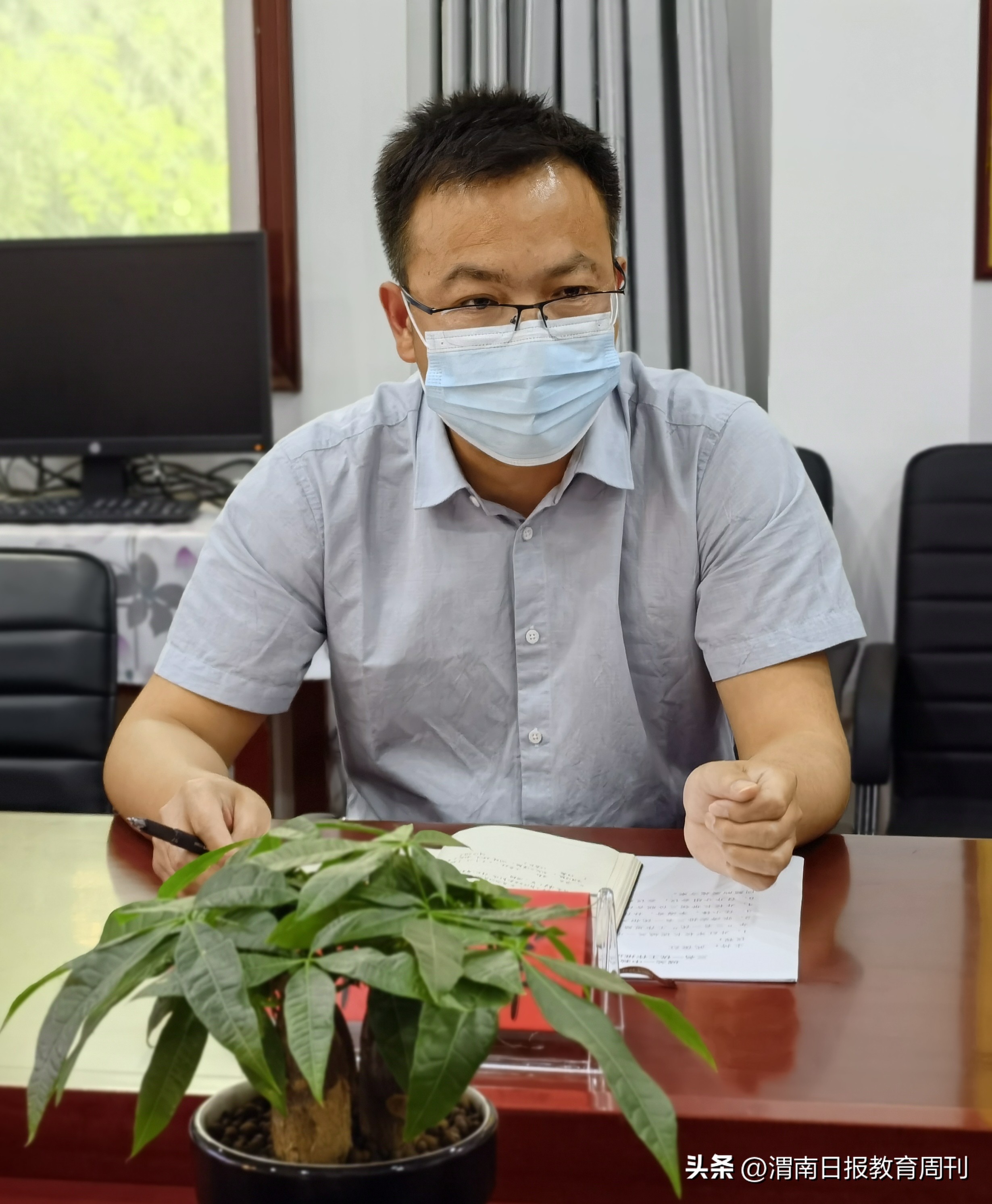 白水县城关一中校长 井红军老师们,同学们:又到秋黄果熟时,终是春种