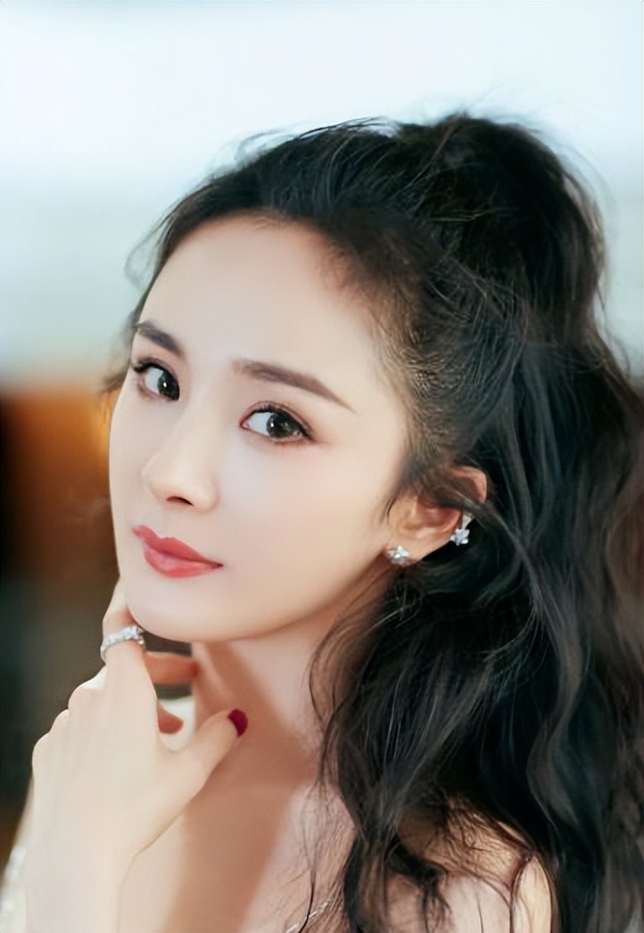 眼型特征:狐狸眼是一个具有魅惑气质的眼型,它的内