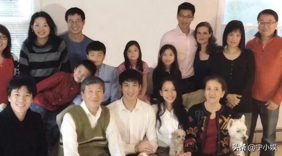 国外制作人道出李靓蕾“真面目”，才明白王力宏这次为何如此慌乱