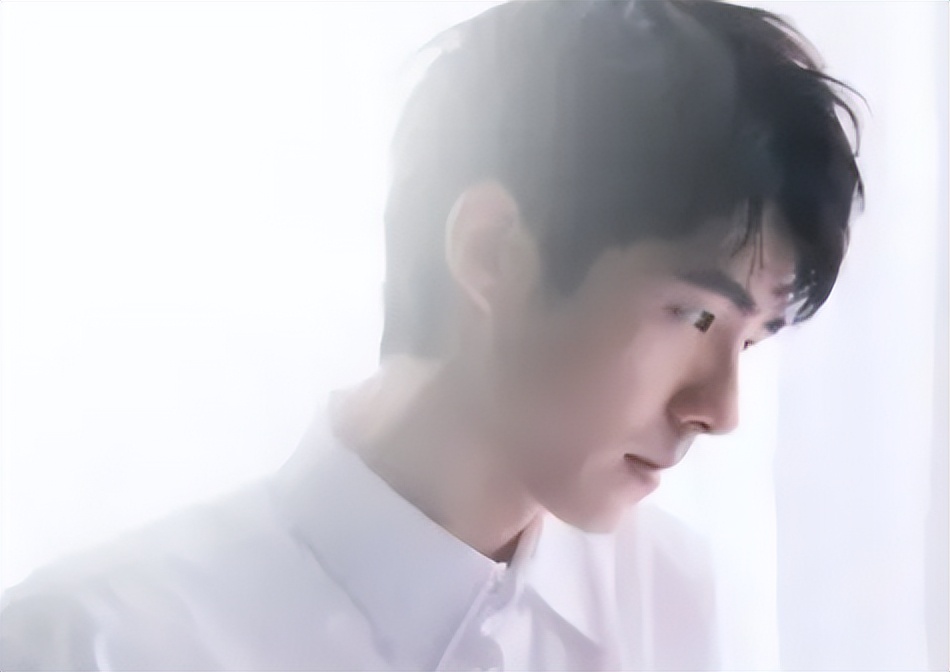 明明有1米8的大高个，但看起来很“矮”的12位男星，个个让人意外