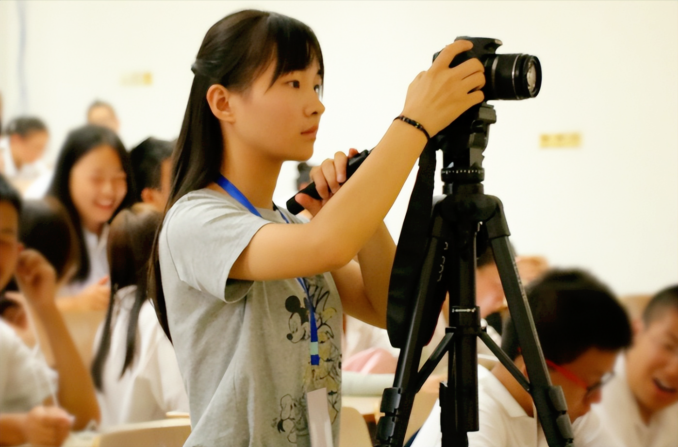 清华学生会主席地位有多高？院长都要“敬三分”，果然学霸不一般