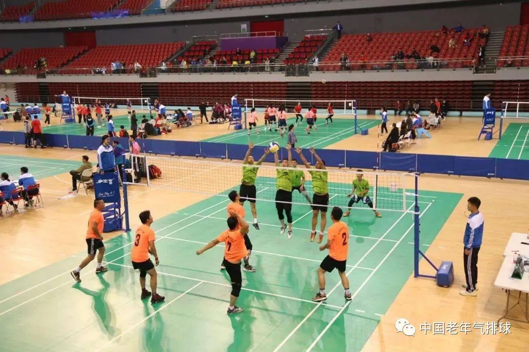 排球比赛中犯规有哪些行为（关于气排球进攻性击球犯规与判断）-华海博客