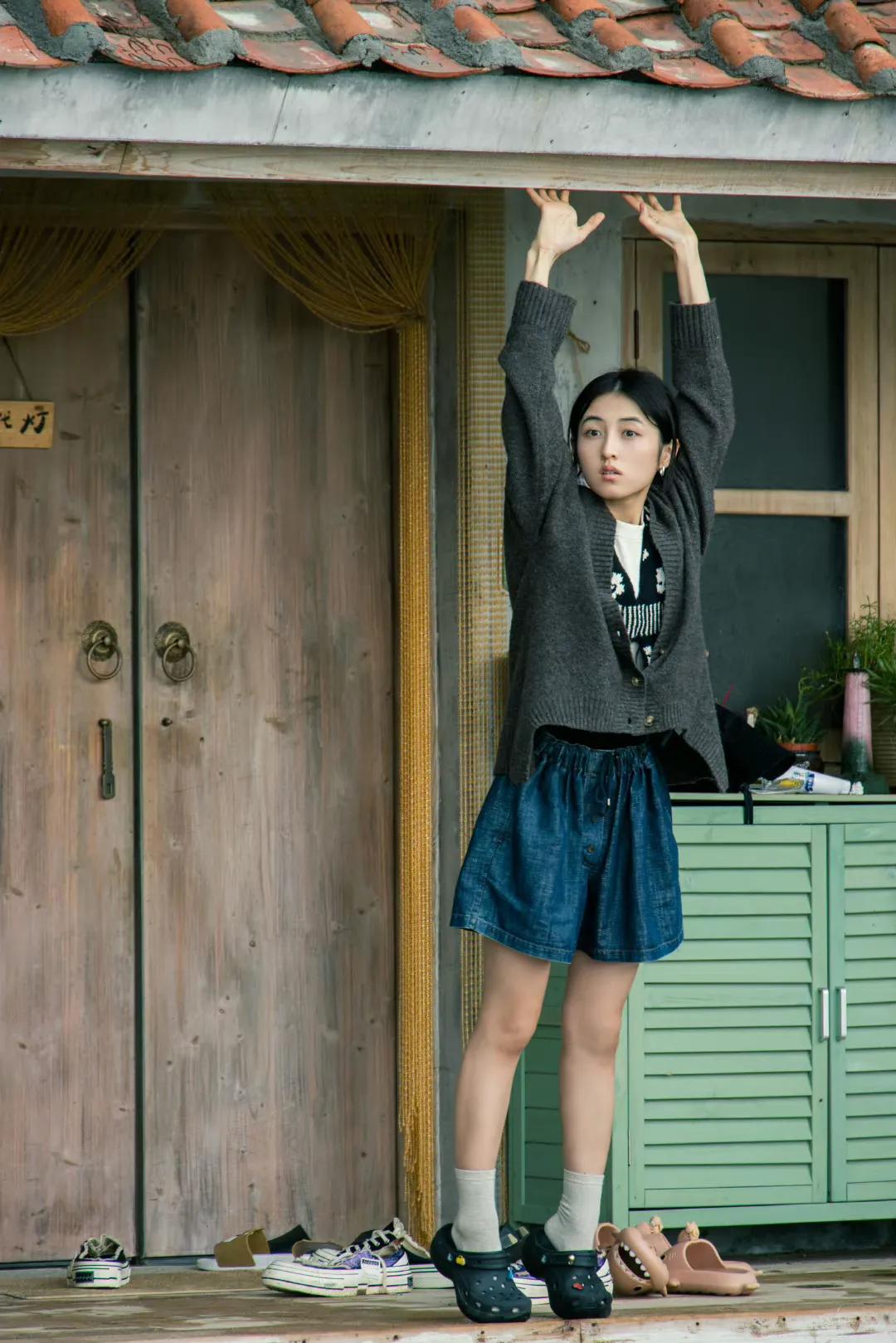 张子枫近期综艺穿搭