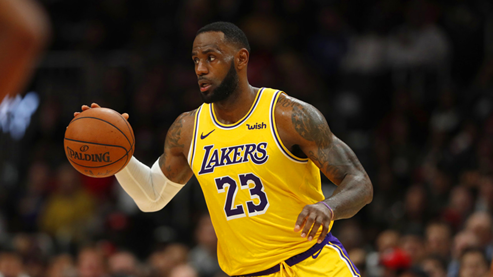 詹姆斯凯尔特人八连冠凯尔特人八连冠是指1959年到1966年间,波士顿