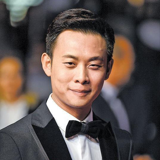 张译的个人资料("影帝"张译:7岁意外救了全家,守候植物人初恋女友10年