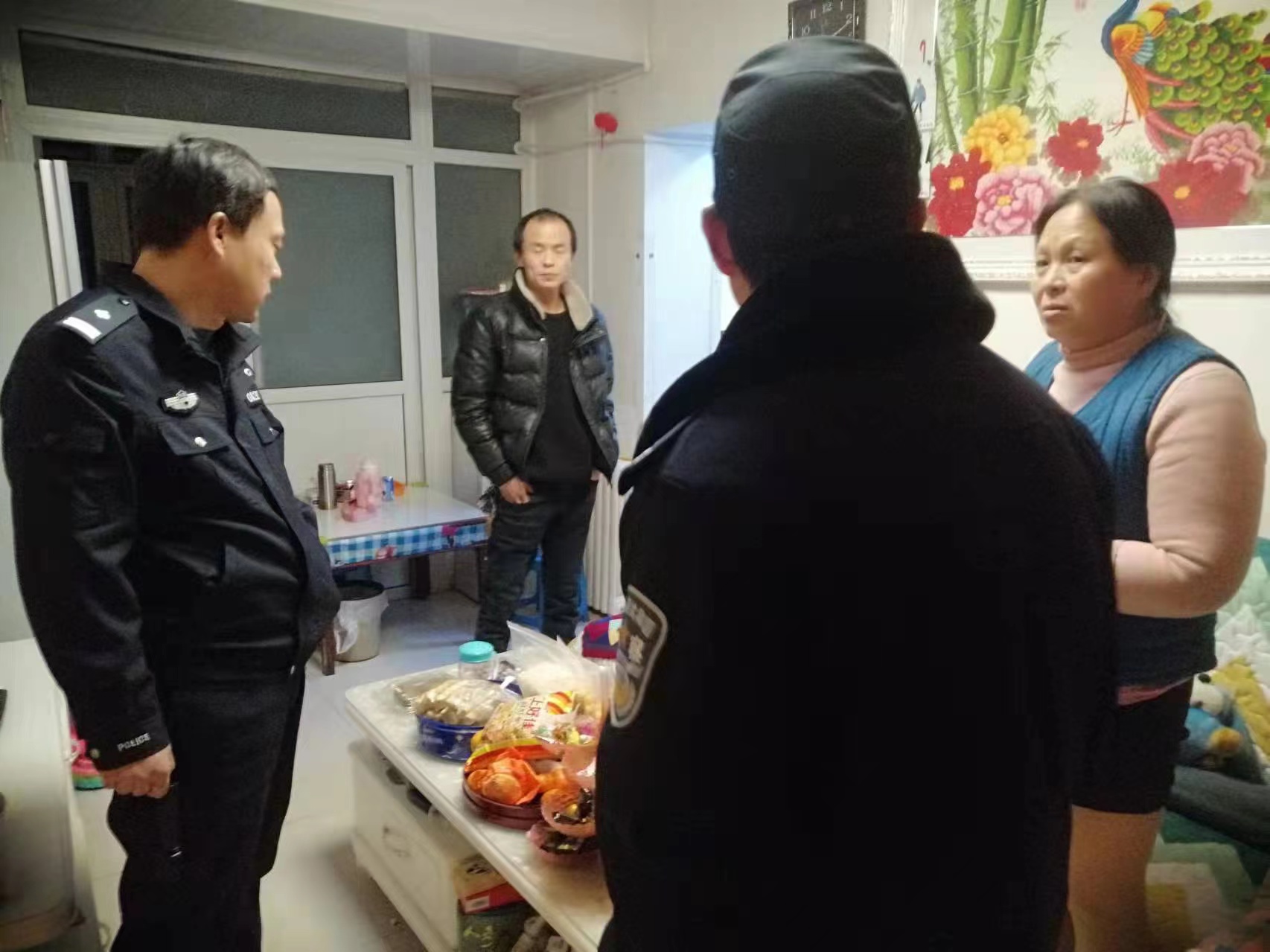 铜川公安印台分局焦坪派出所：噪音扰民邻里结怨 民警调解重归于好