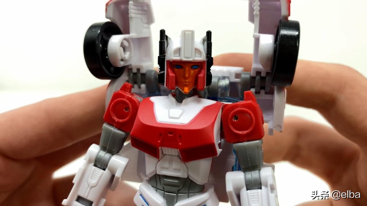 「新品资讯」变形金刚 legacy传世 d级 烈火 / 密涅瓦 实物图更新