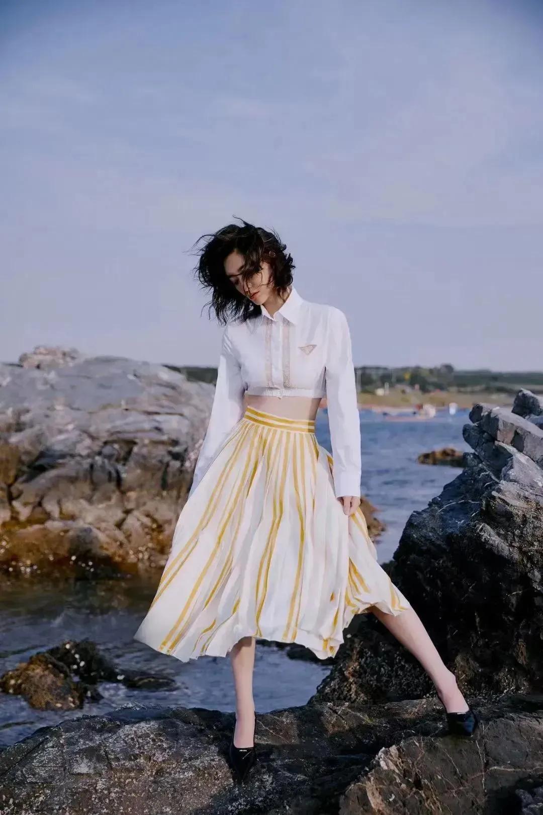 张天爱、杨幂杂志大片，清纯唯美，炫彩多姿