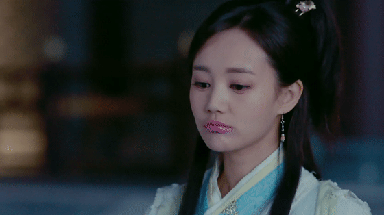 还有的网友表示李一桐版本的黄蓉也是比较经典的,因为她是最为接近