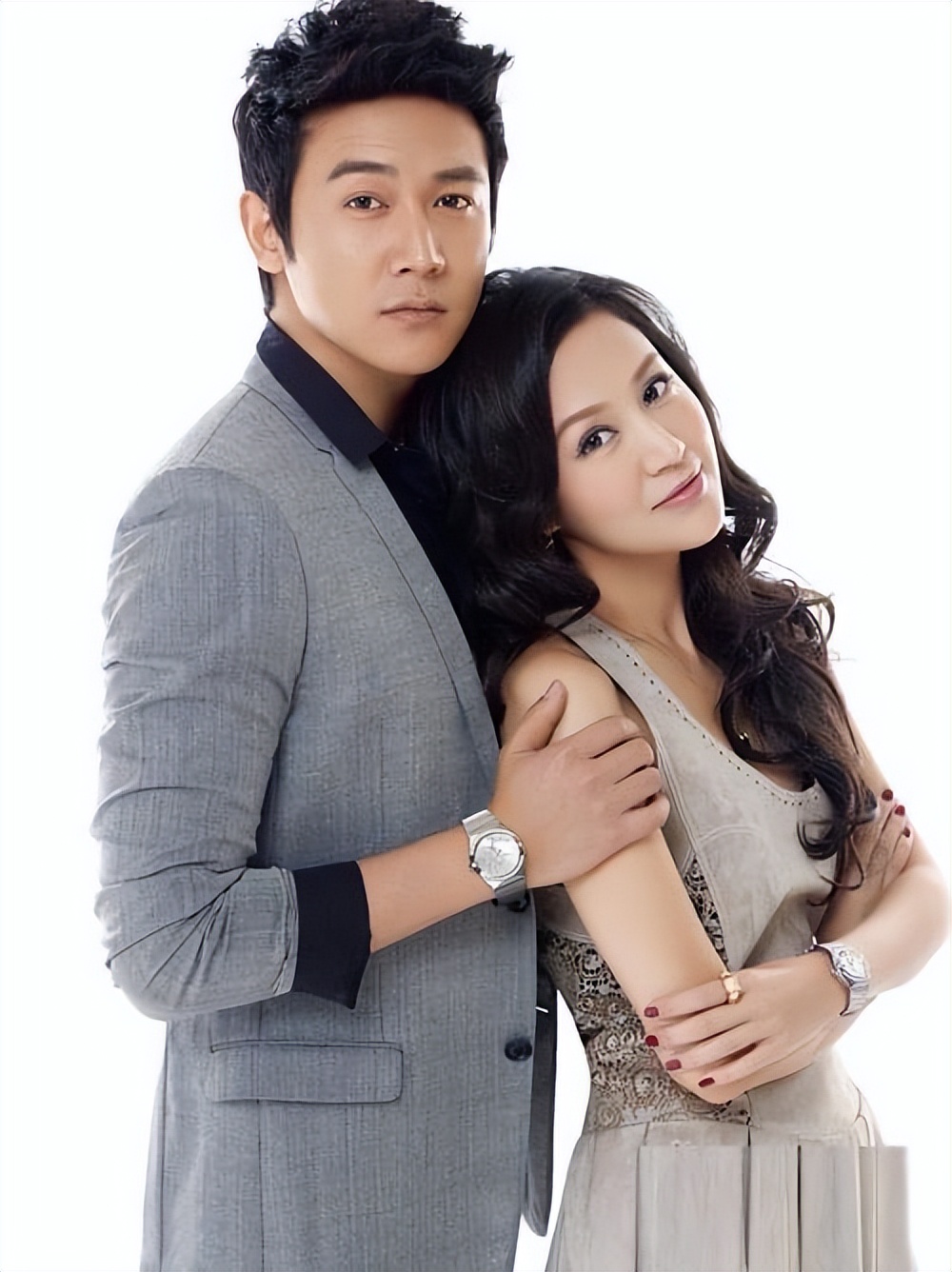 明星夫妻保鲜秘诀:夏雨捧老婆,辛柏青主动认错,鲍蕾靠夸