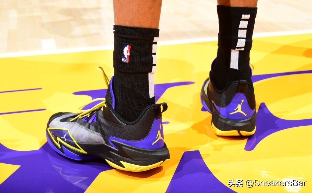 nba球星都帶哪些表（每日NBA球星上腳球鞋「11月12日」）