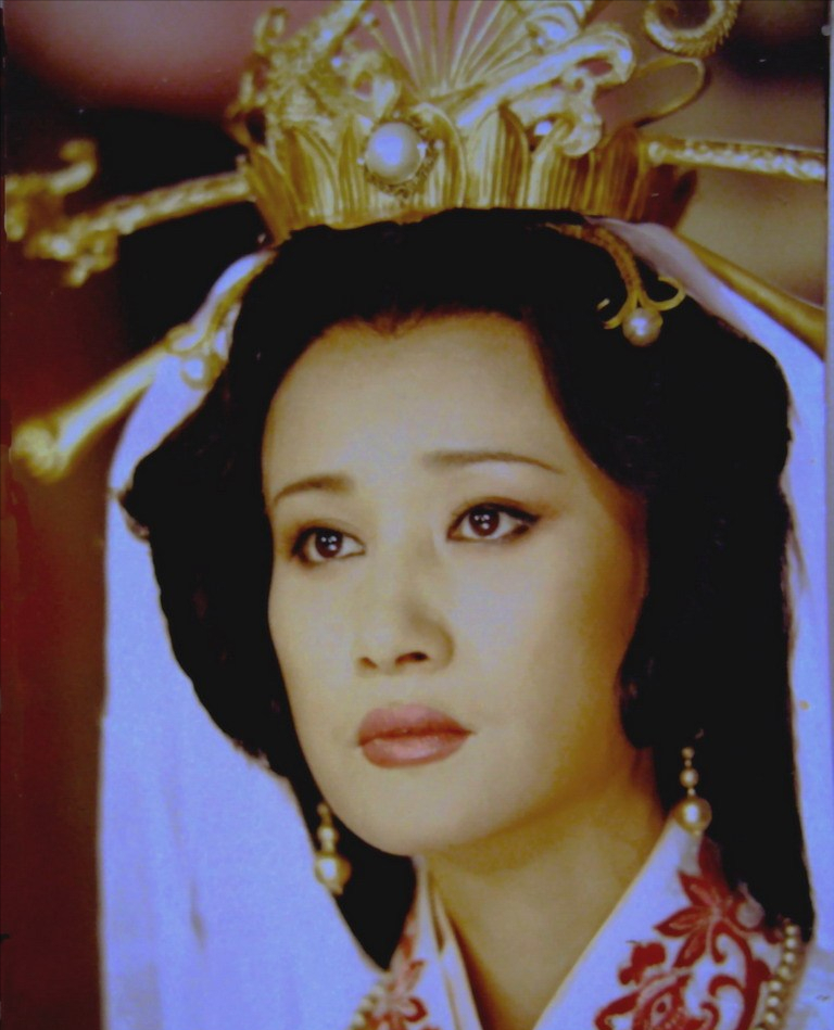 “清咖婆婆”张小磊：嫁圈外丈夫平凡相守几十年，低调做幸福奶奶