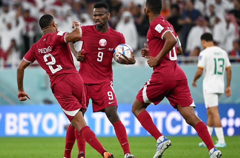 世界杯最可惜的球队（1-3！世界杯首支出局球队诞生，球迷吐槽：至少比国足强）