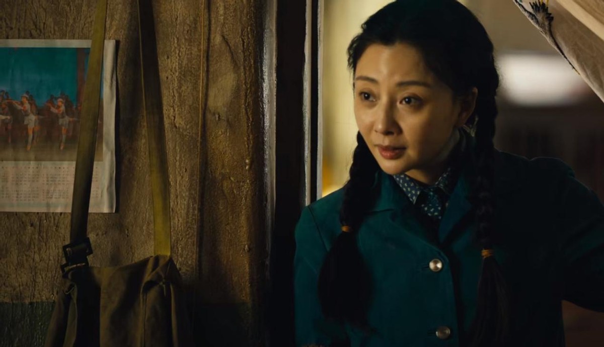 同样饰演“村妇”，哪一位才是观众心中的“惊鸿一瞥”？