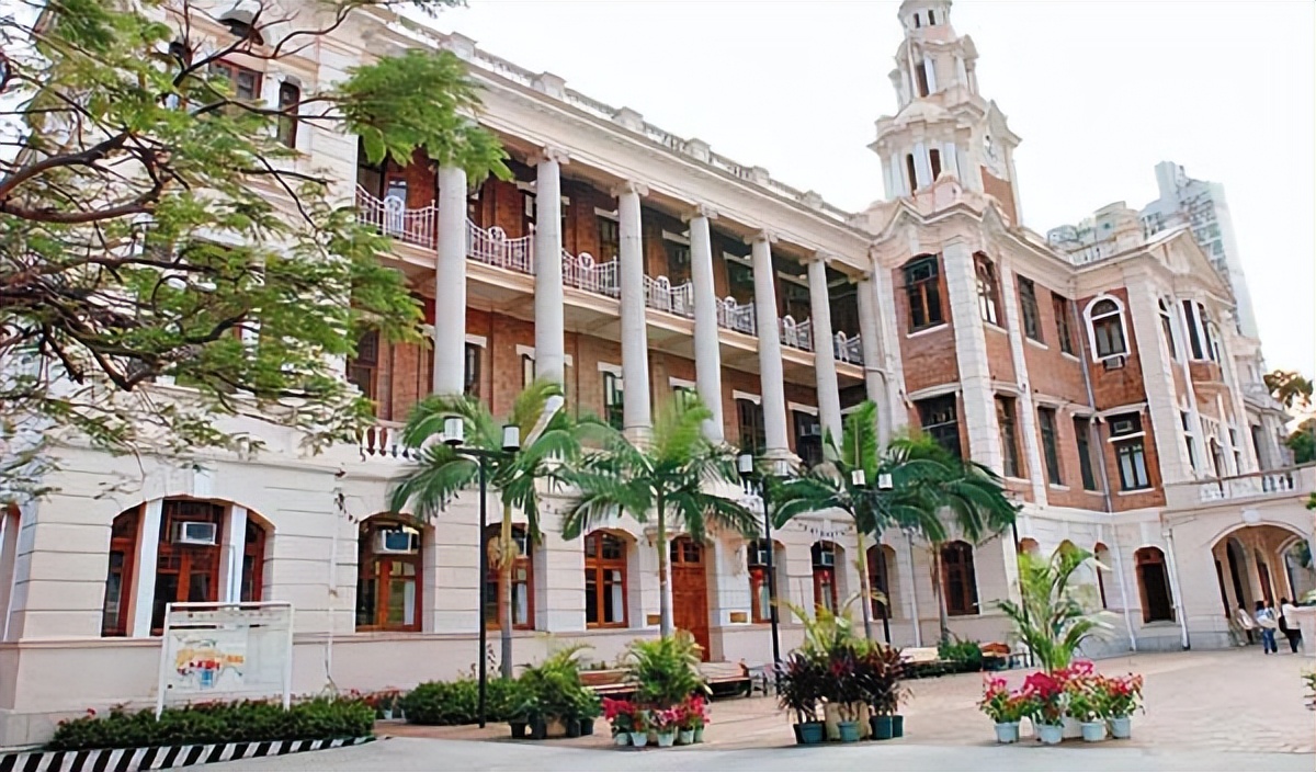 澳门科技大学研究生学费（谈谈港澳学校）