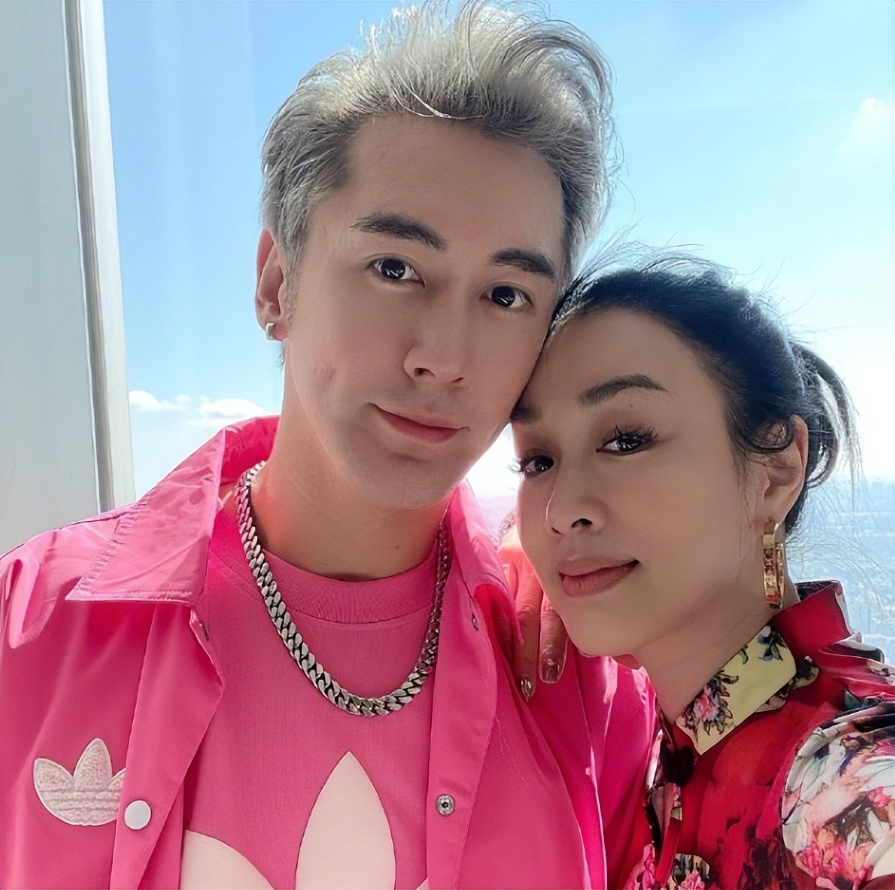 51岁钟丽缇难掩求子心切，预测宝宝长相感慨张伦硕基因强大