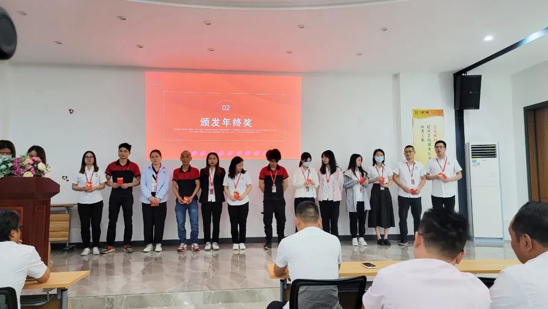 万加门窗十周年庆典大会隆重举行