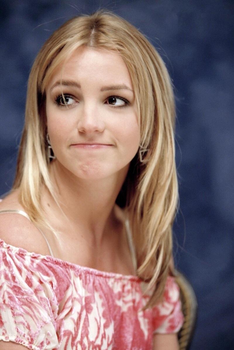 布兰妮crazy 布兰妮ins照片-佳迪双