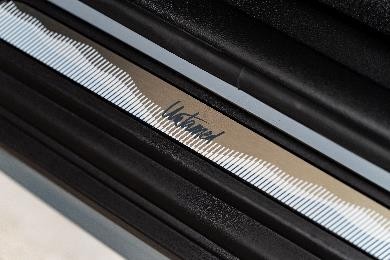 MINI全家族首次同步推出特别版车型，为不同人群提供多元个性选择