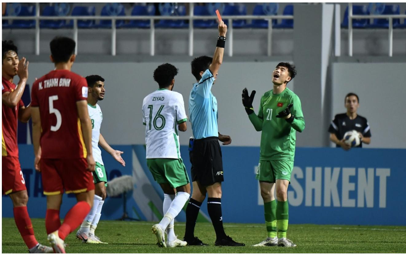 U23亚洲杯四强出炉：日本3-0韩国，十人越南0-2沙特遭淘汰