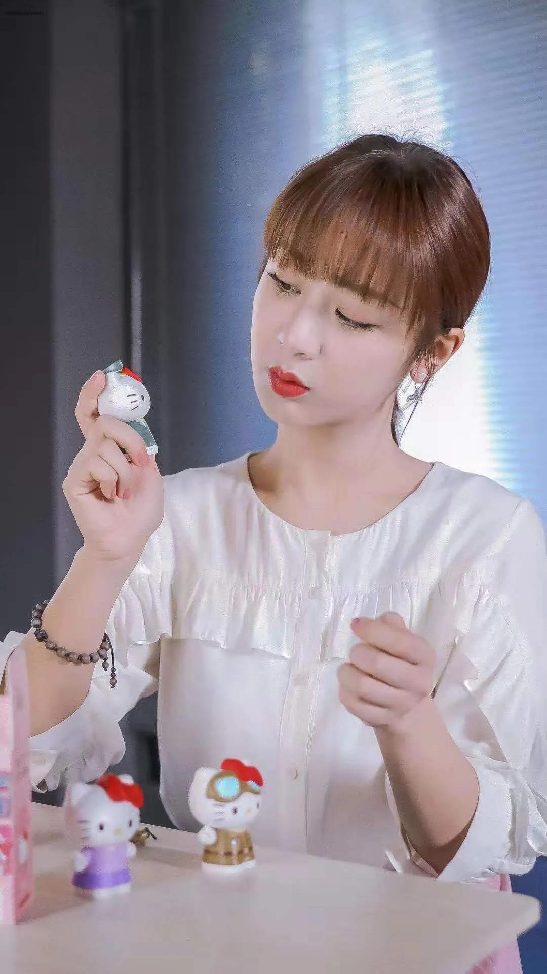 92年北京女演员杨紫，当年的《家有儿女》邻家妹妹小雪