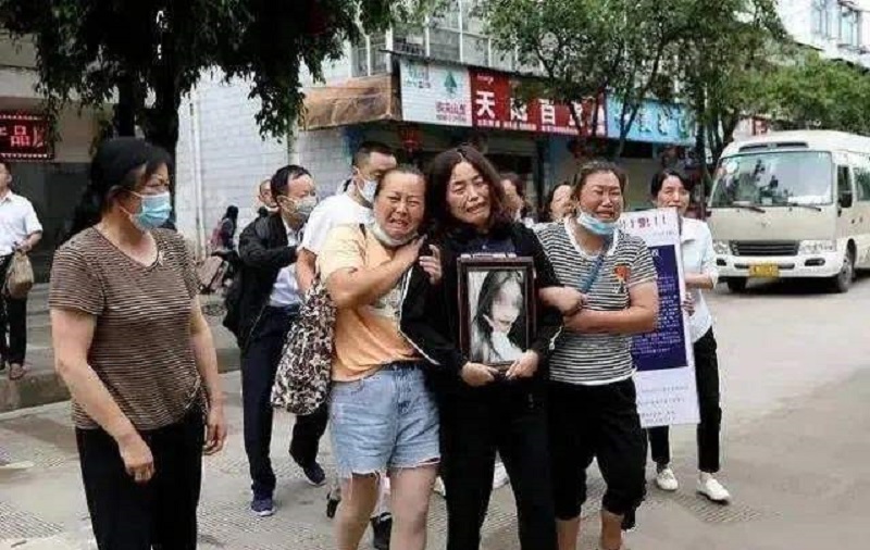 20年，南京女大学生遇害，凶手终被判执行死刑，曾想借精神病脱罪