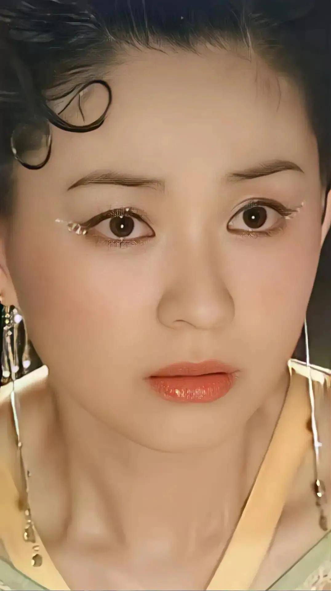 清纯小白兔+暗黑霸王花，又甜又盐坏起来带感的女演员盘点