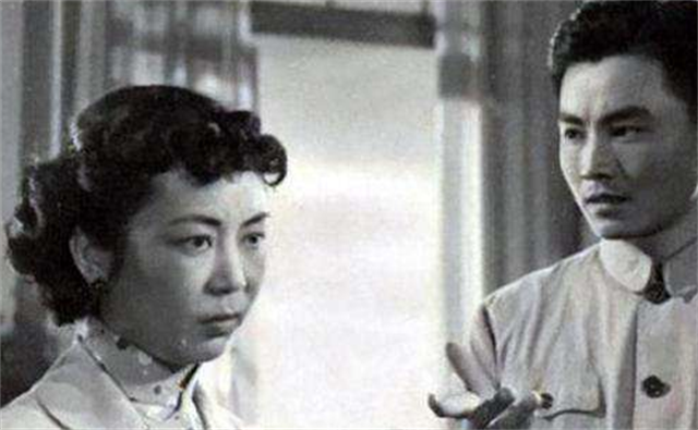 1977年，一女会计贪污4万包养7个情夫，最终被情夫举报枪毙