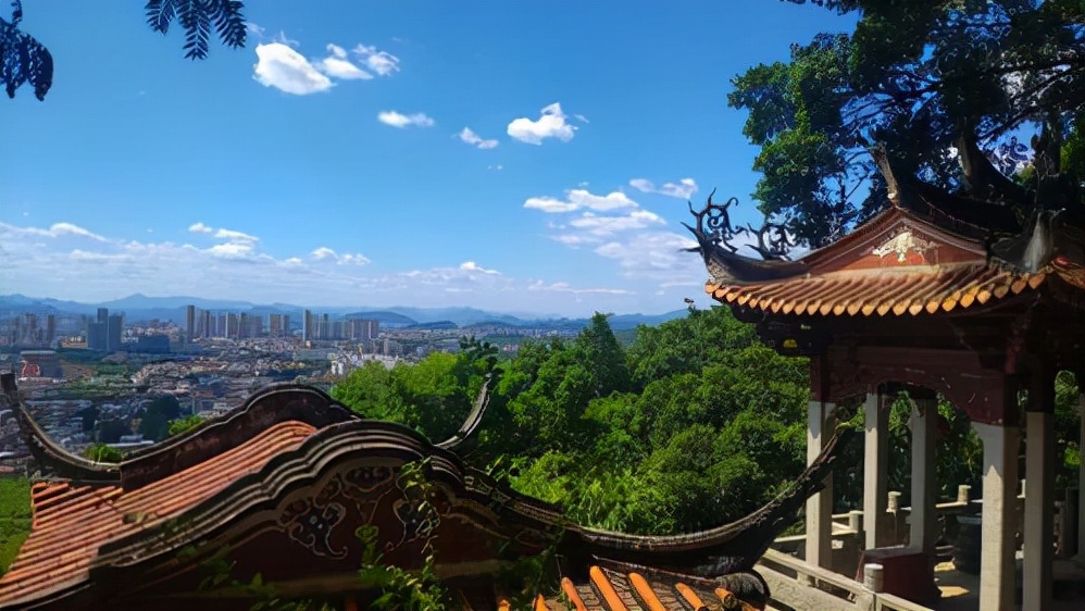 福建一定要去的景区，由三大片区组成，距厦门市106公里